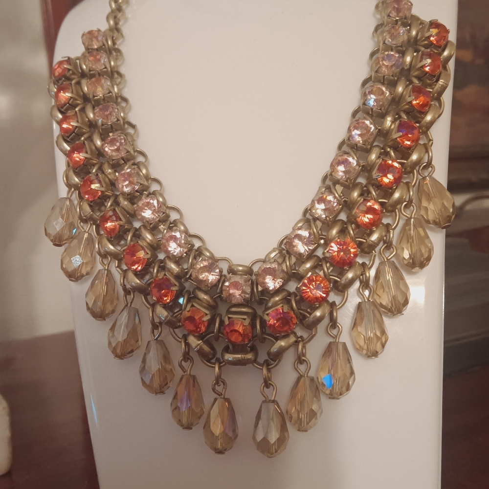 Pink Rhinestone Festoon Necklace - Picture 4 of 7